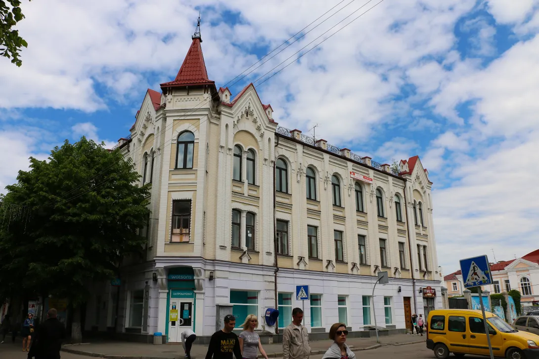 Фото будинку Трибеля на вулиці Михайлівській